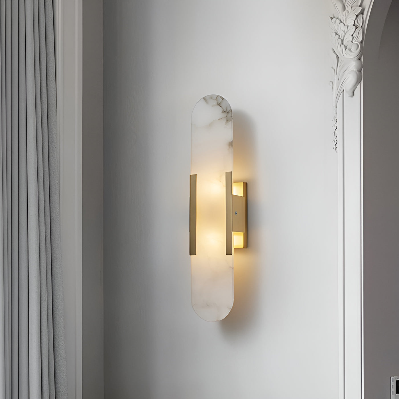 Wall Light Fixture – Alabaster Design with Brass Accent for Elegant Decor