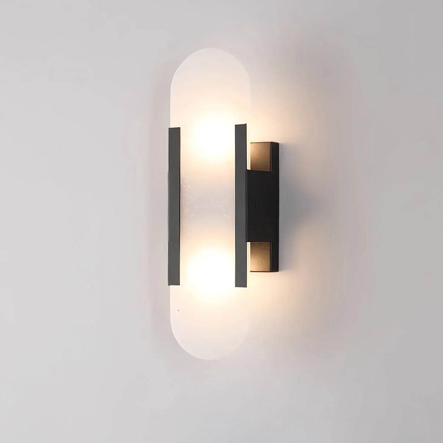 Wall Light Fixture – Alabaster Design with Brass Accent for Elegant Decor