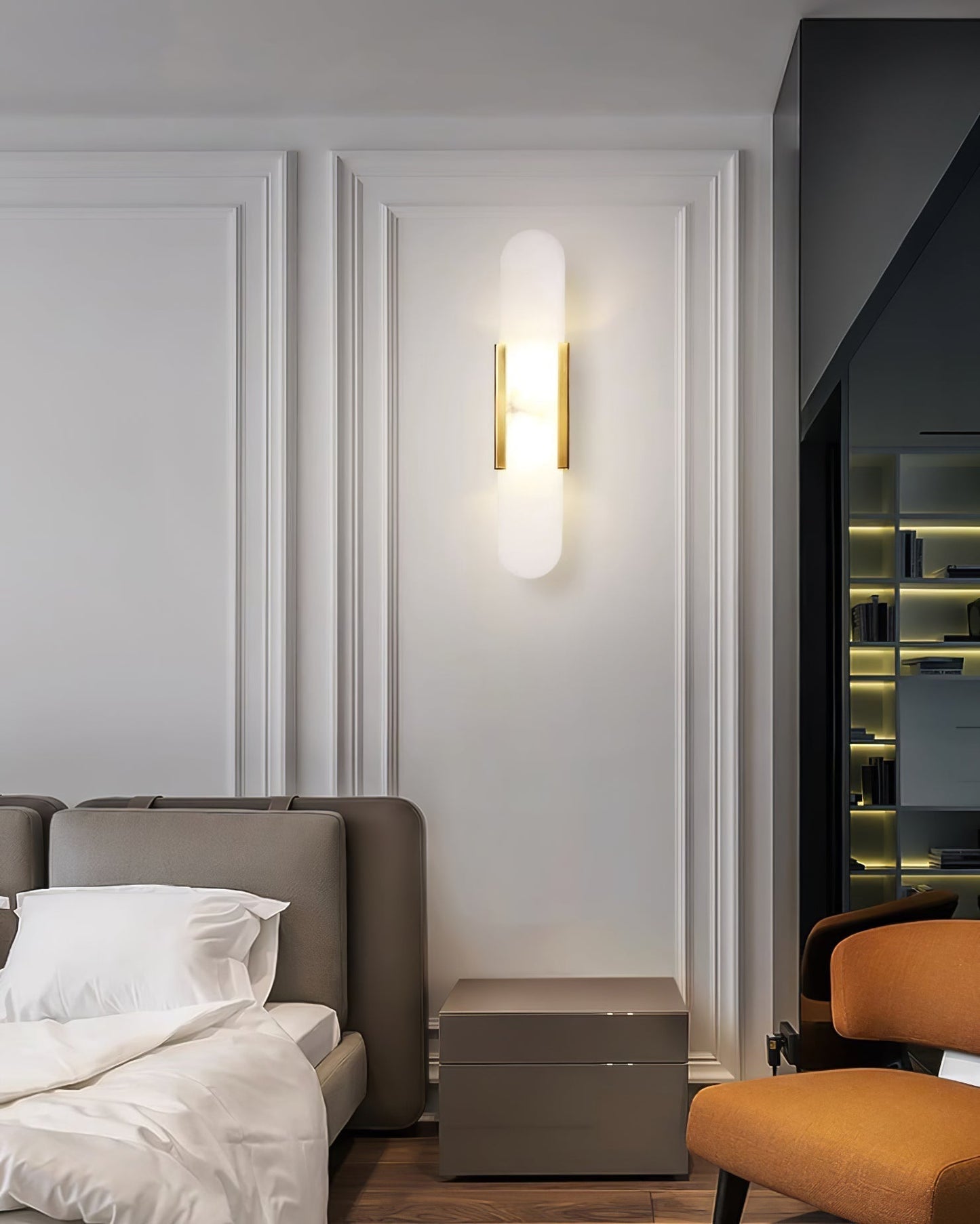 Wall Light Fixture – Alabaster Design with Brass Accent for Elegant Decor