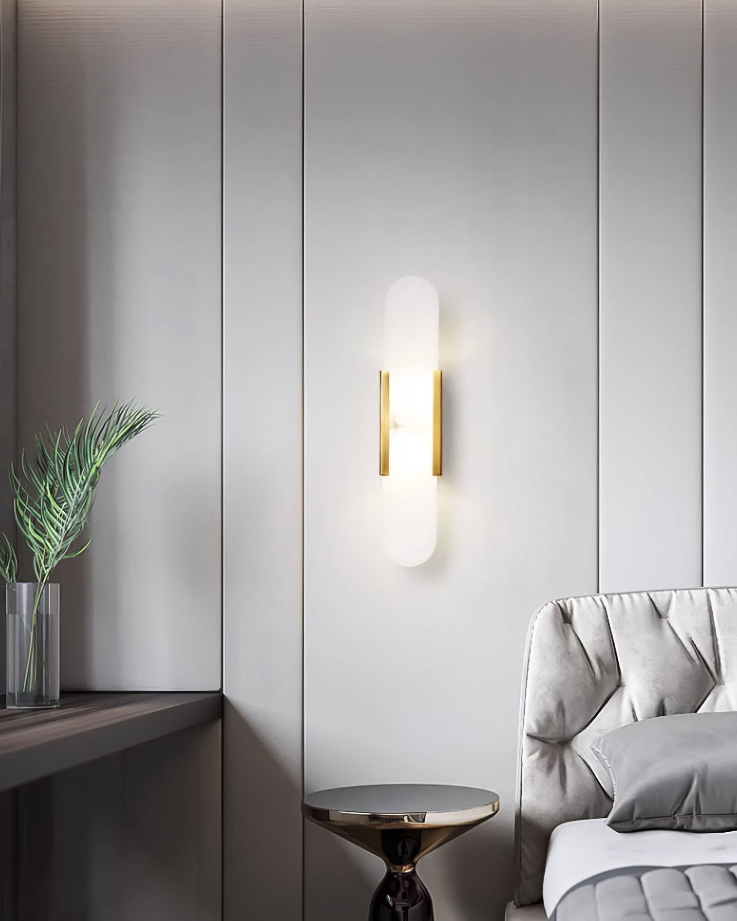 Wall Light Fixture – Alabaster Design with Brass Accent for Elegant Decor