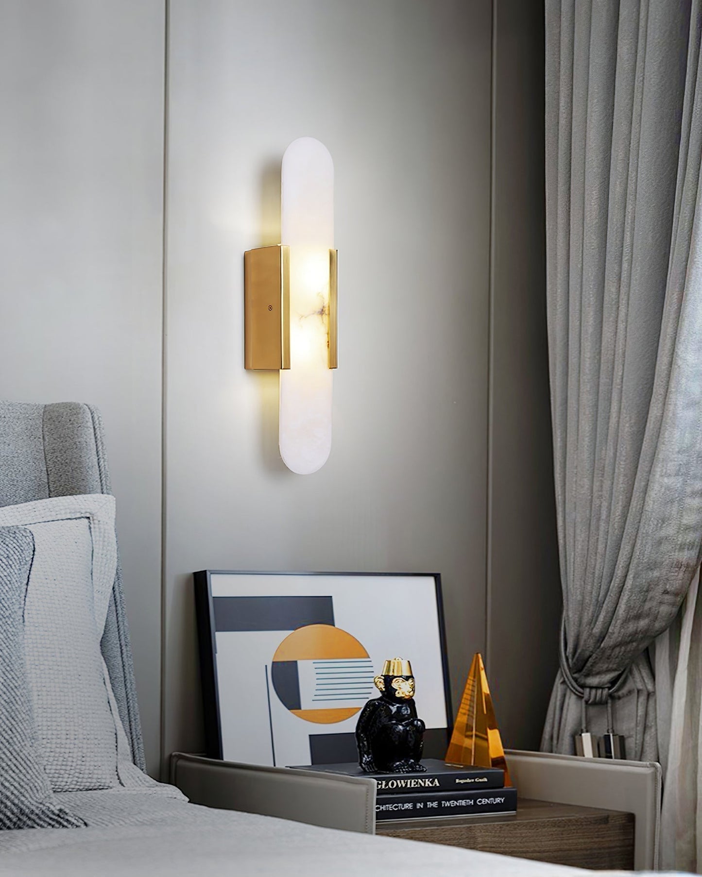 Wall Light Fixture – Alabaster Design with Brass Accent for Elegant Decor