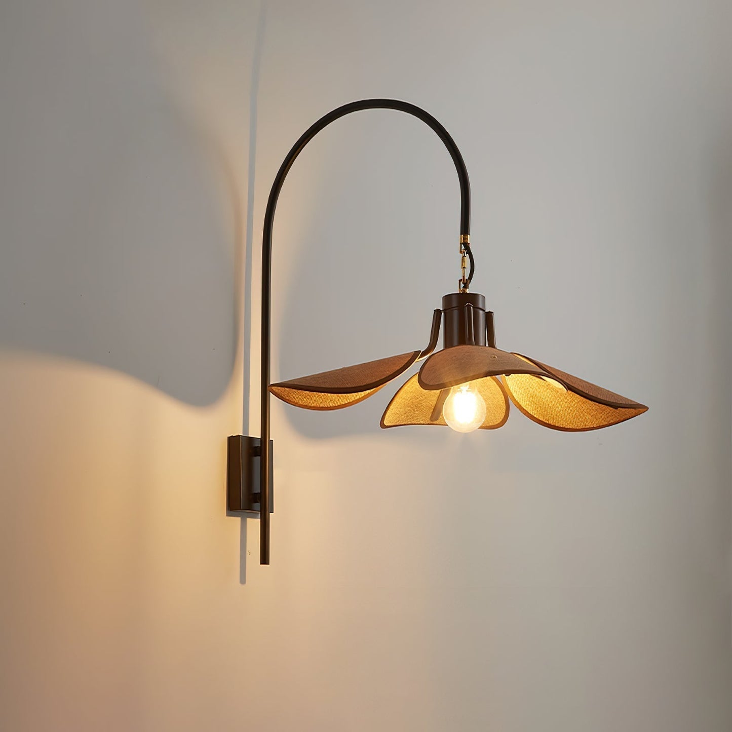 Wall Lamp Elegant Design – Stylish Lighting for Cozy Home & Office Spaces