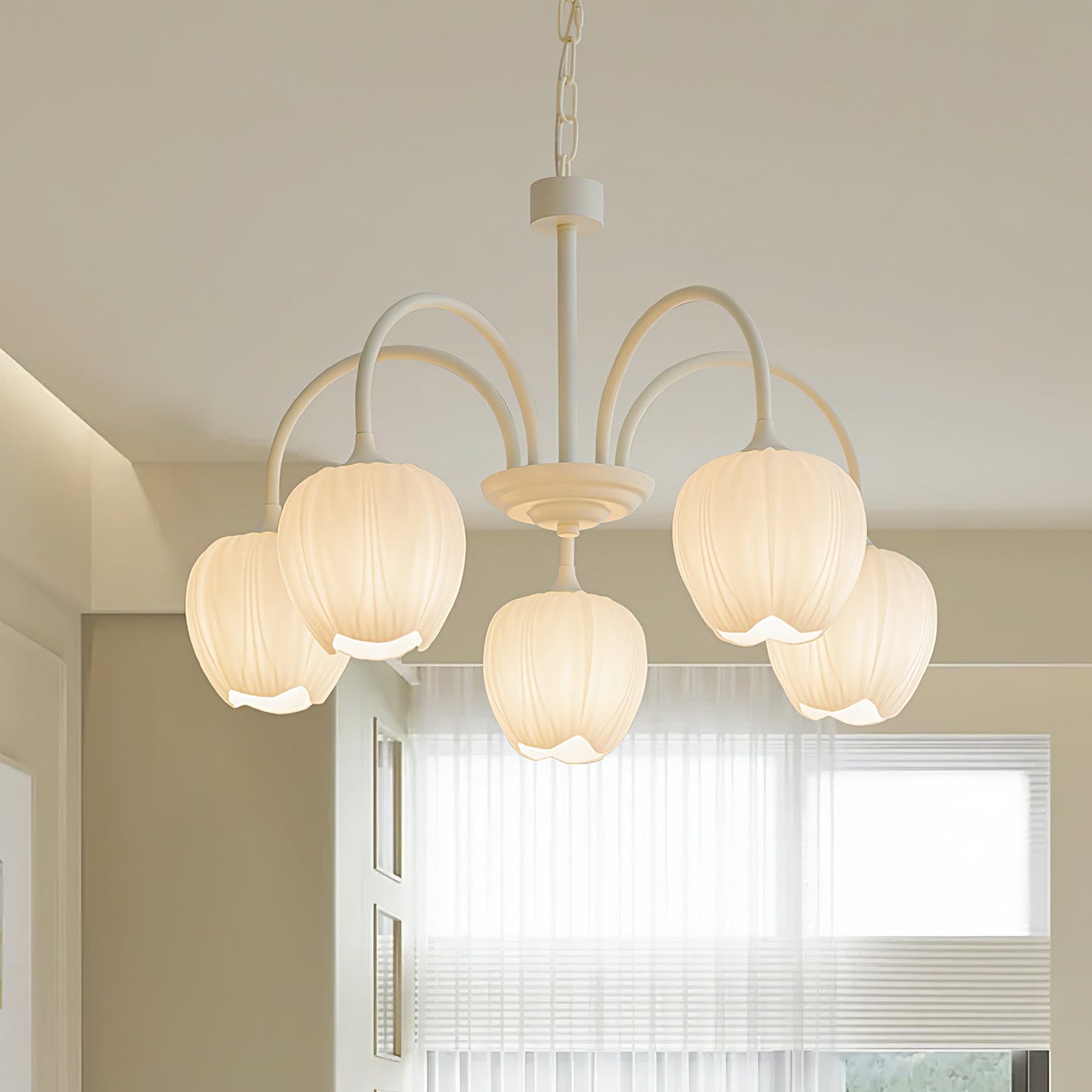 Chandelier Elegant Lighting Fixture – Stylish Home Decor for Living Room
