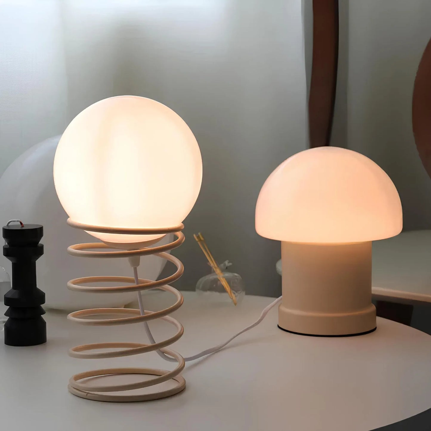 Table Lamp Elegant Design – Stylish Lighting for Home Office Decor