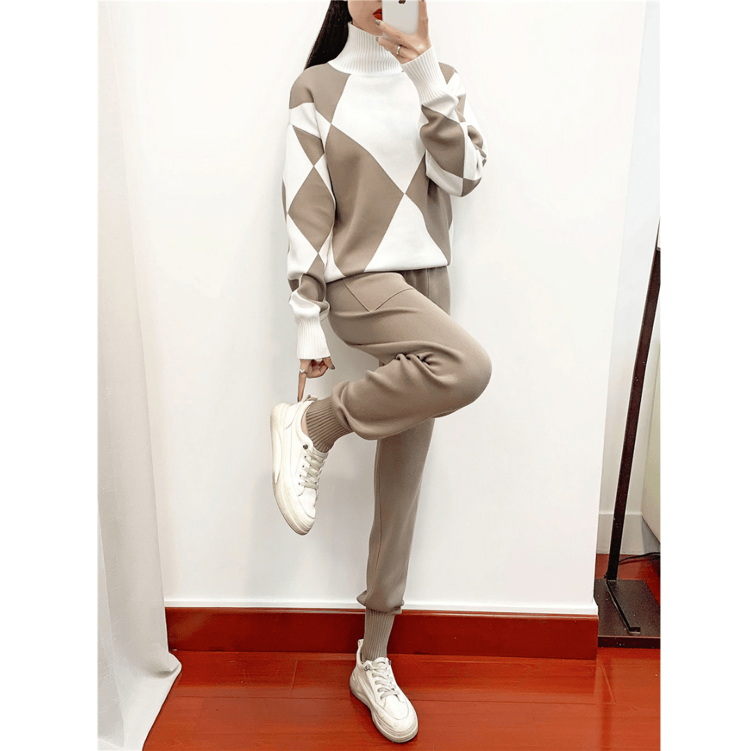 Women's Sweater and Pants Set – Cozy Knit Outfit for Casual Wear