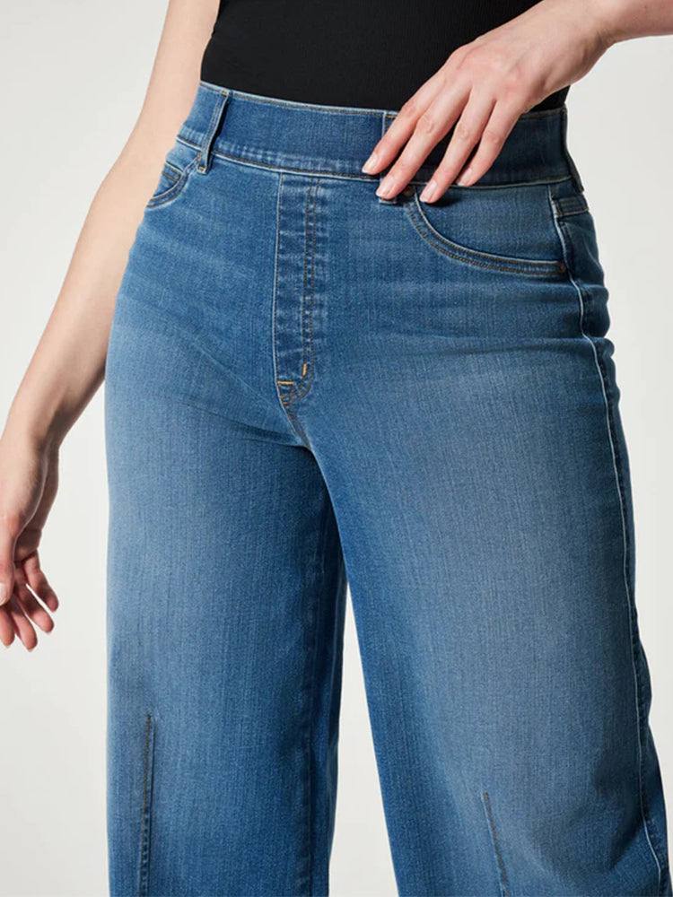 Wide Leg Pull-On Jeans – Comfortable Stretch Denim for Women