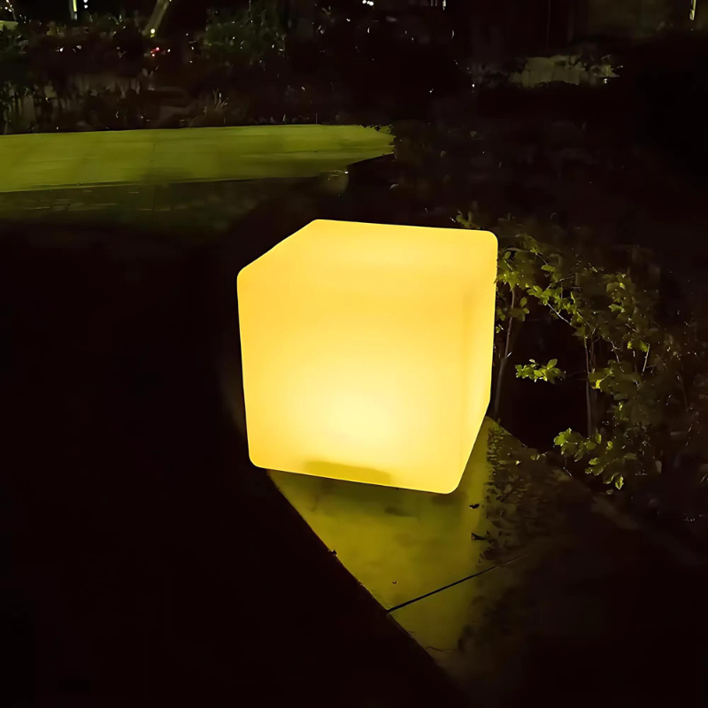 Cubic LED Garden Light – Remote Control Outdoor Lighting for Elegant Decor