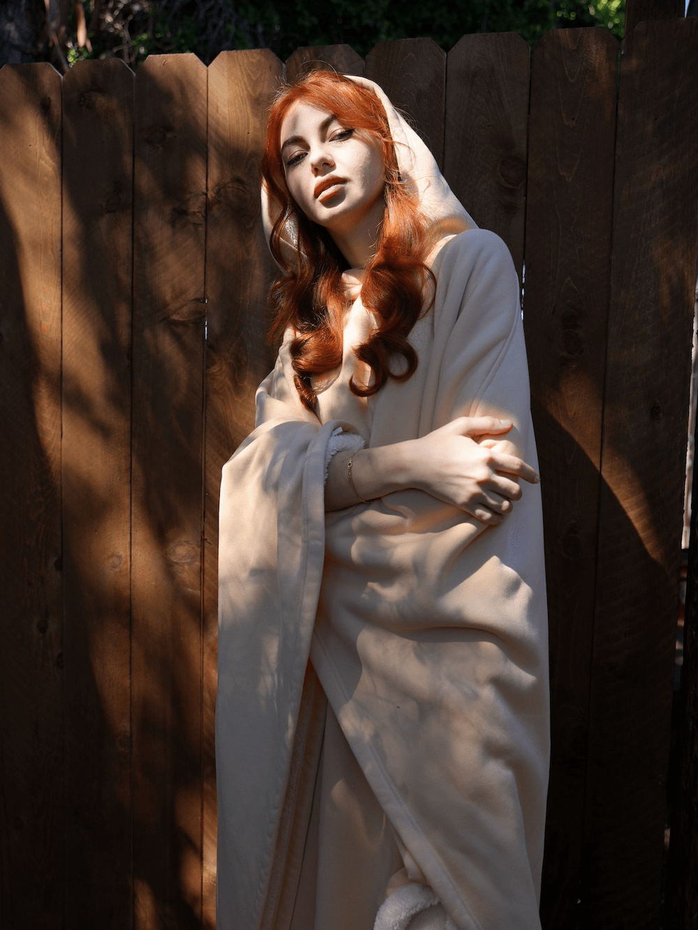 Weighted Hoodie – Cozy Cloak Design for Comfort and Style