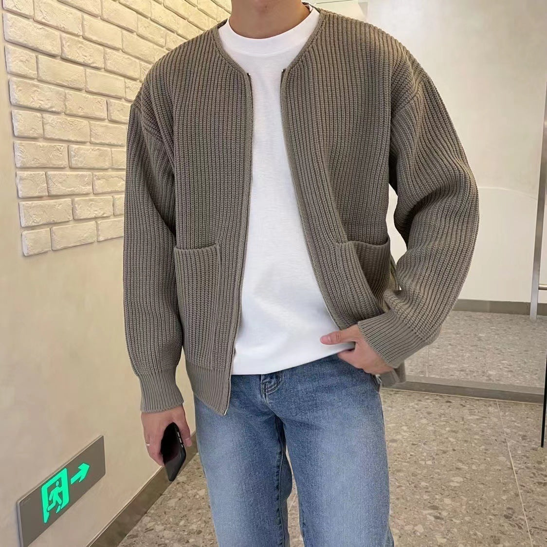 Men's Cardigan – Trendy Knit Sweater for Casual Wear