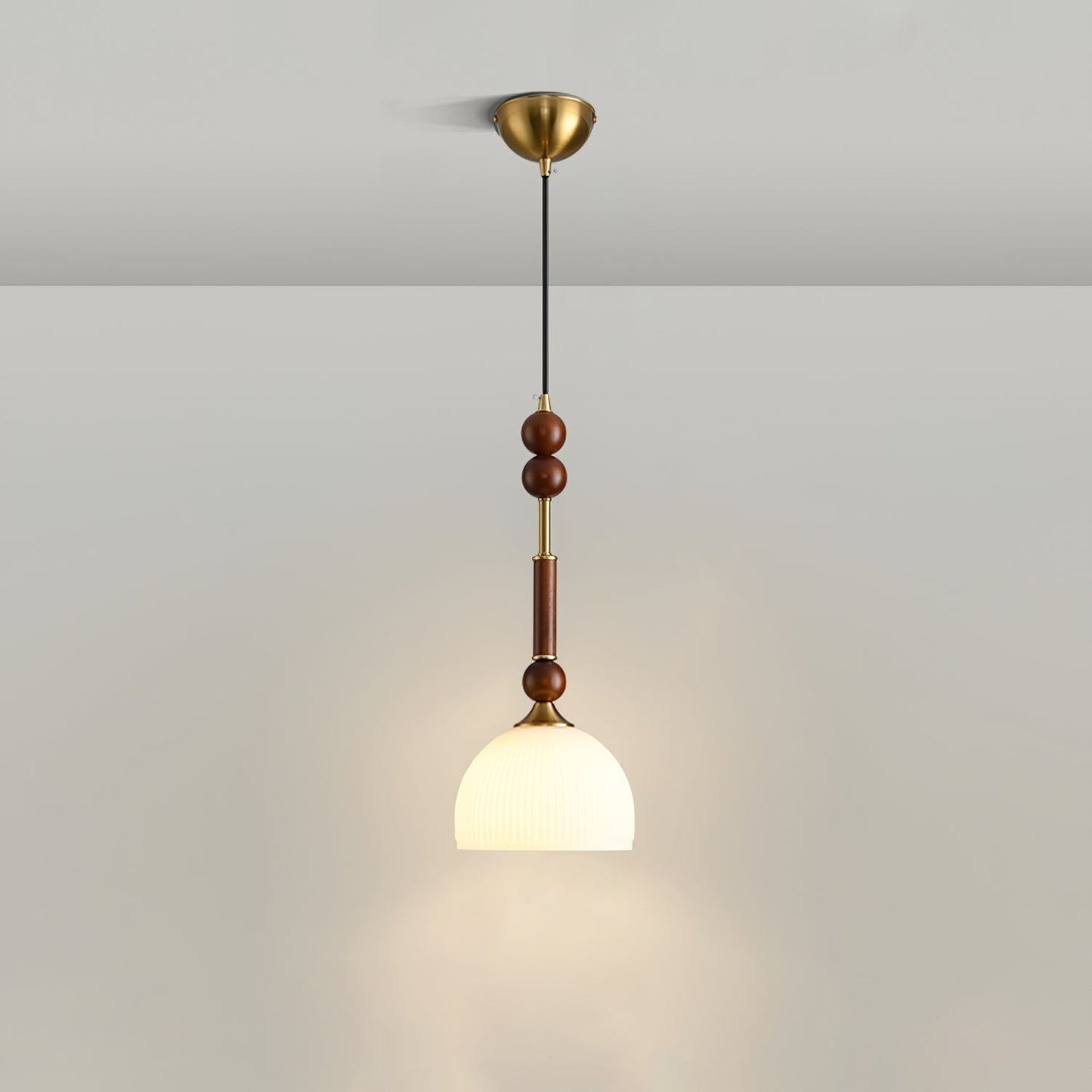 Vintage Pendant Light – Nostalgic Home Decor Fixture for Warm Ambiance
