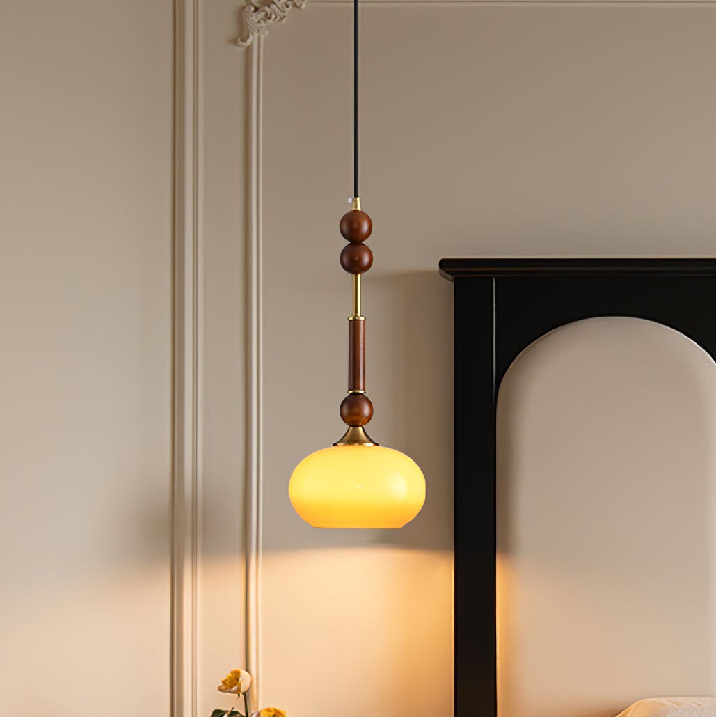 Vintage Pendant Light – Nostalgic Home Decor Fixture for Warm Ambiance