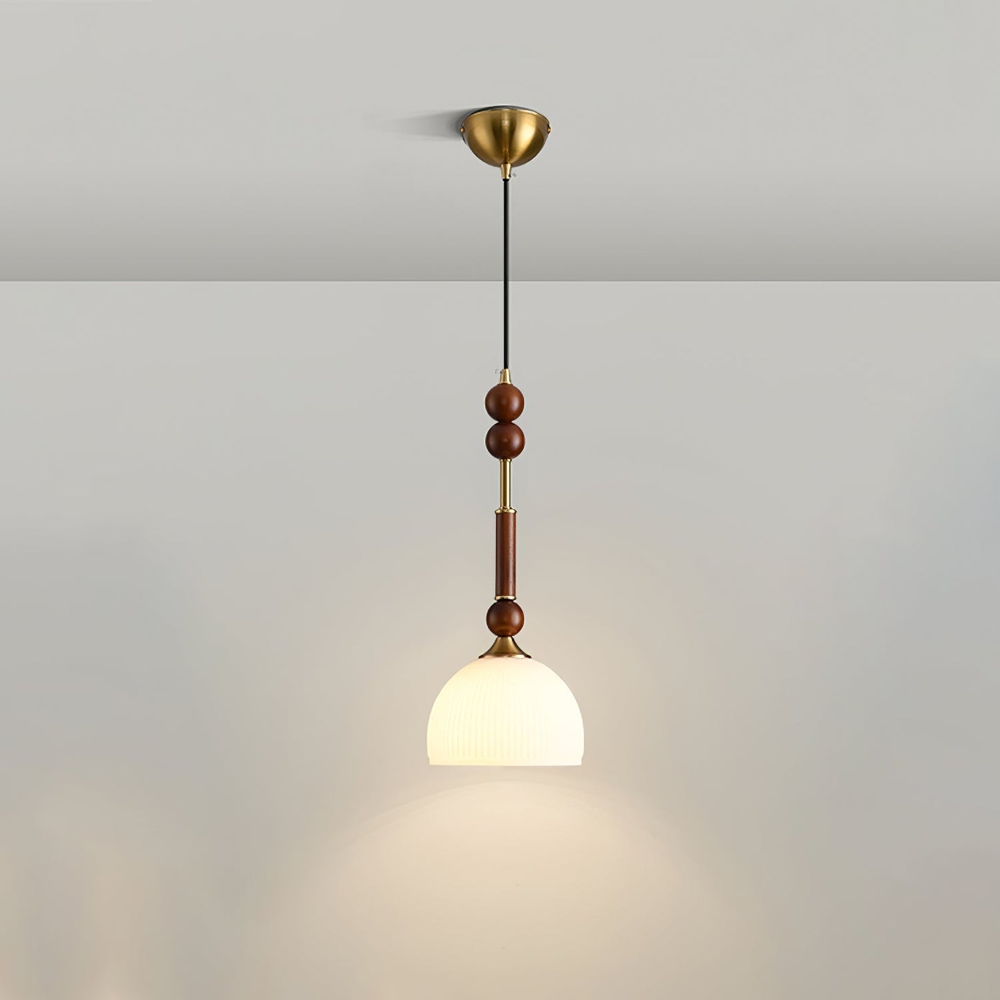 Vintage Pendant Light – Nostalgic Home Decor Fixture for Warm Ambiance