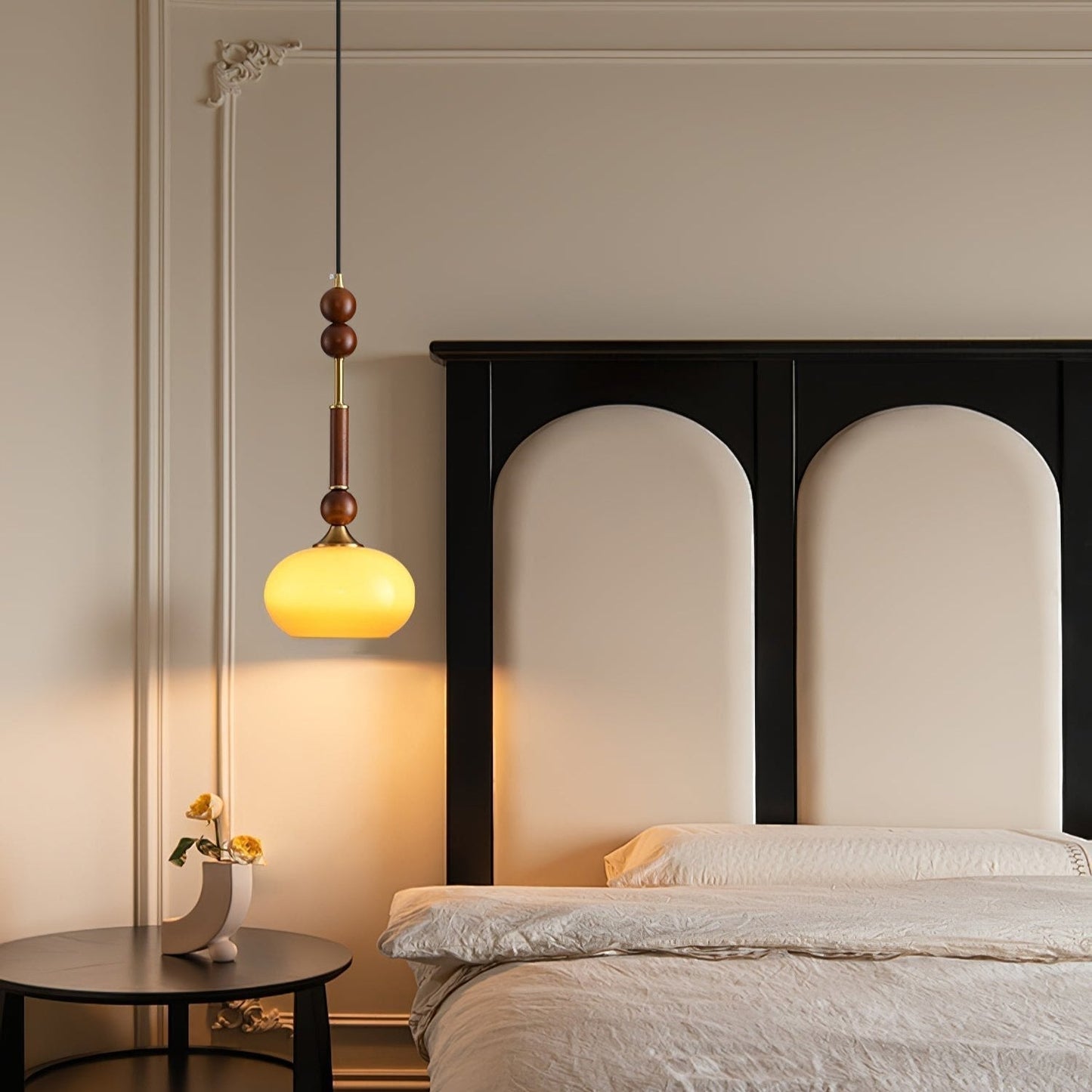 Vintage Pendant Light – Nostalgic Home Decor Fixture for Warm Ambiance