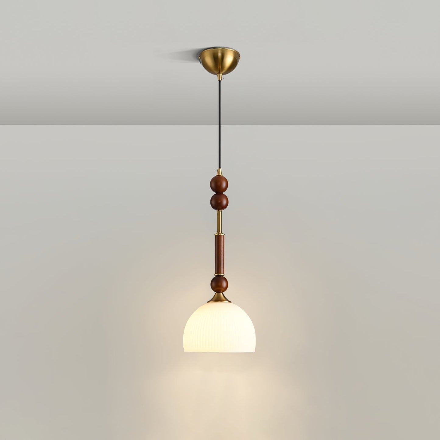 Vintage Pendant Light – Nostalgic Home Decor Fixture for Warm Ambiance