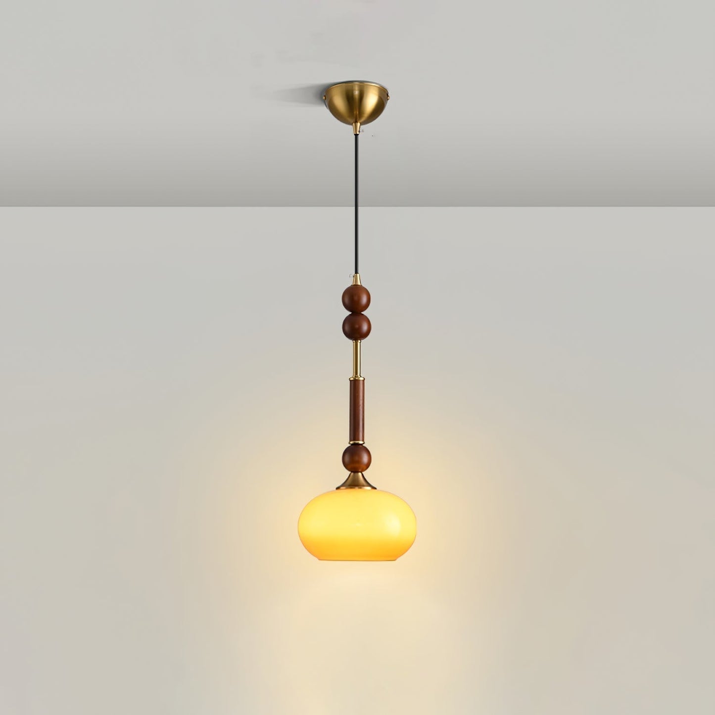 Vintage Pendant Light – Nostalgic Home Decor Fixture for Warm Ambiance