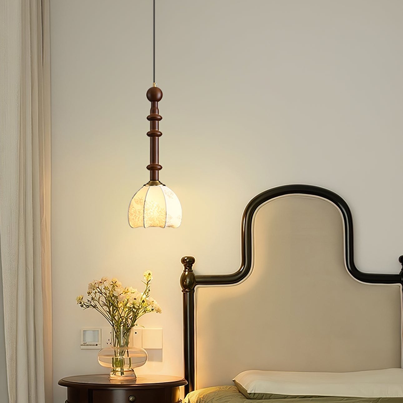 Vintage Pendant Light – Nostalgic Home Decor Fixture for Warm Ambiance