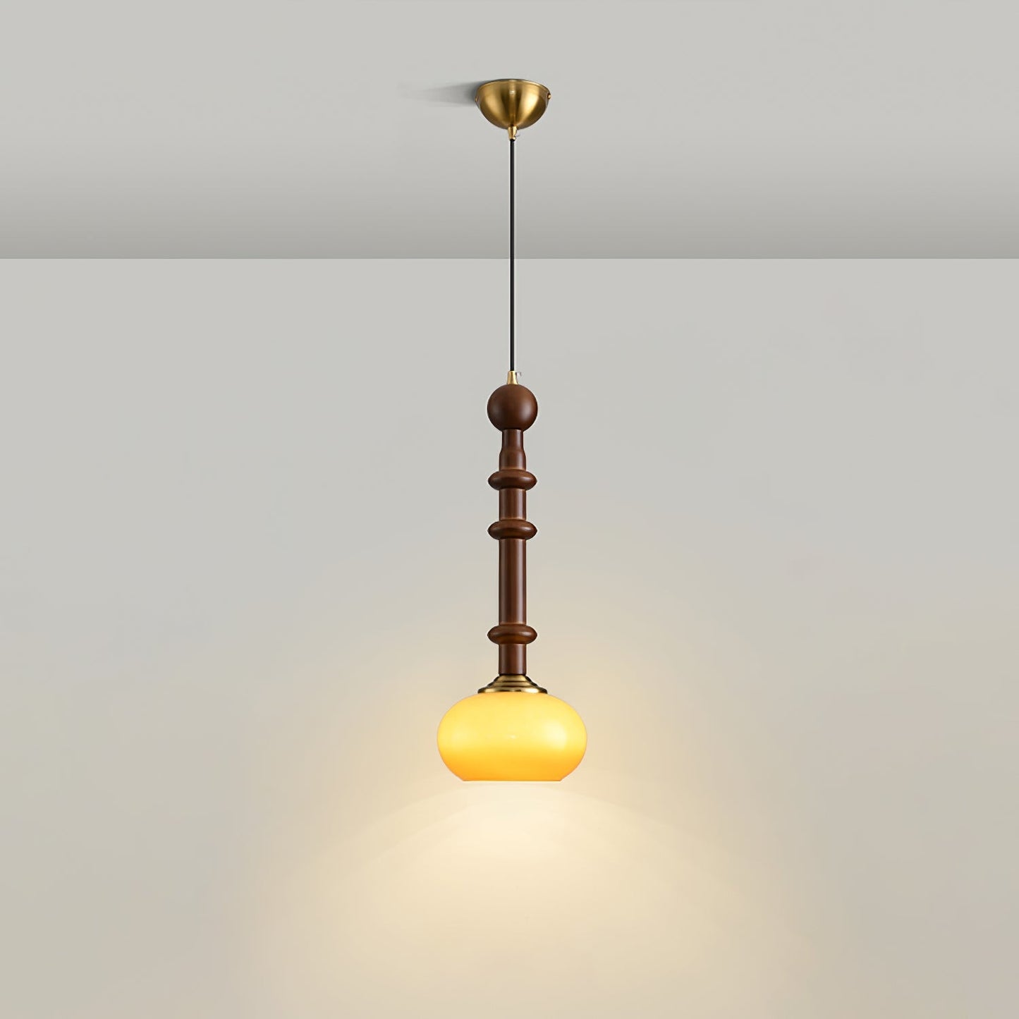 Vintage Pendant Light – Nostalgic Home Decor Fixture for Warm Ambiance