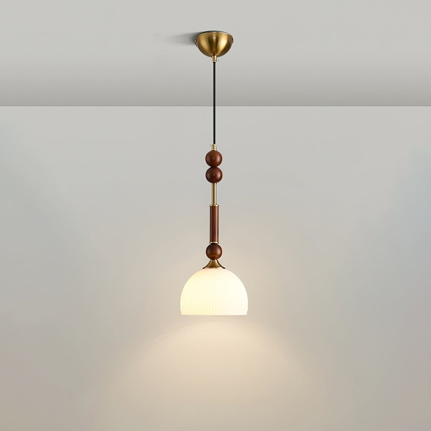 Vintage Pendant Light – Nostalgic Home Decor Fixture for Warm Ambiance