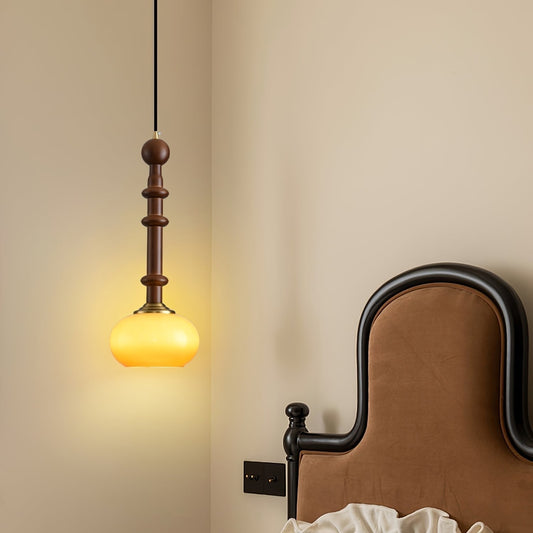 Vintage Pendant Light – Nostalgic Home Decor Fixture for Warm Ambiance