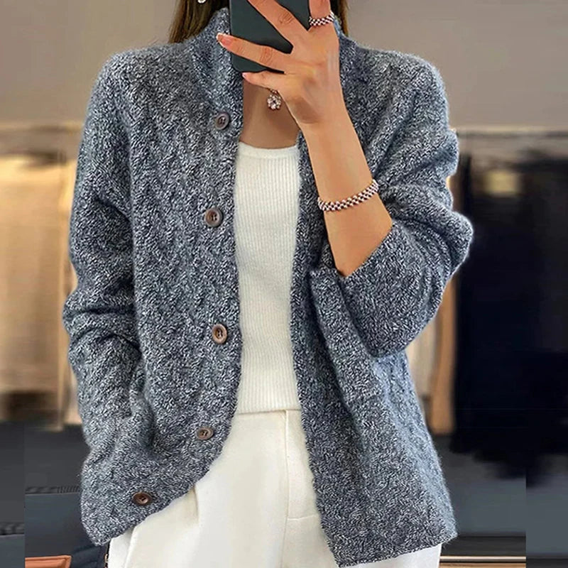 Women's Cardigan – Stylish Warmth for Fall & Winter