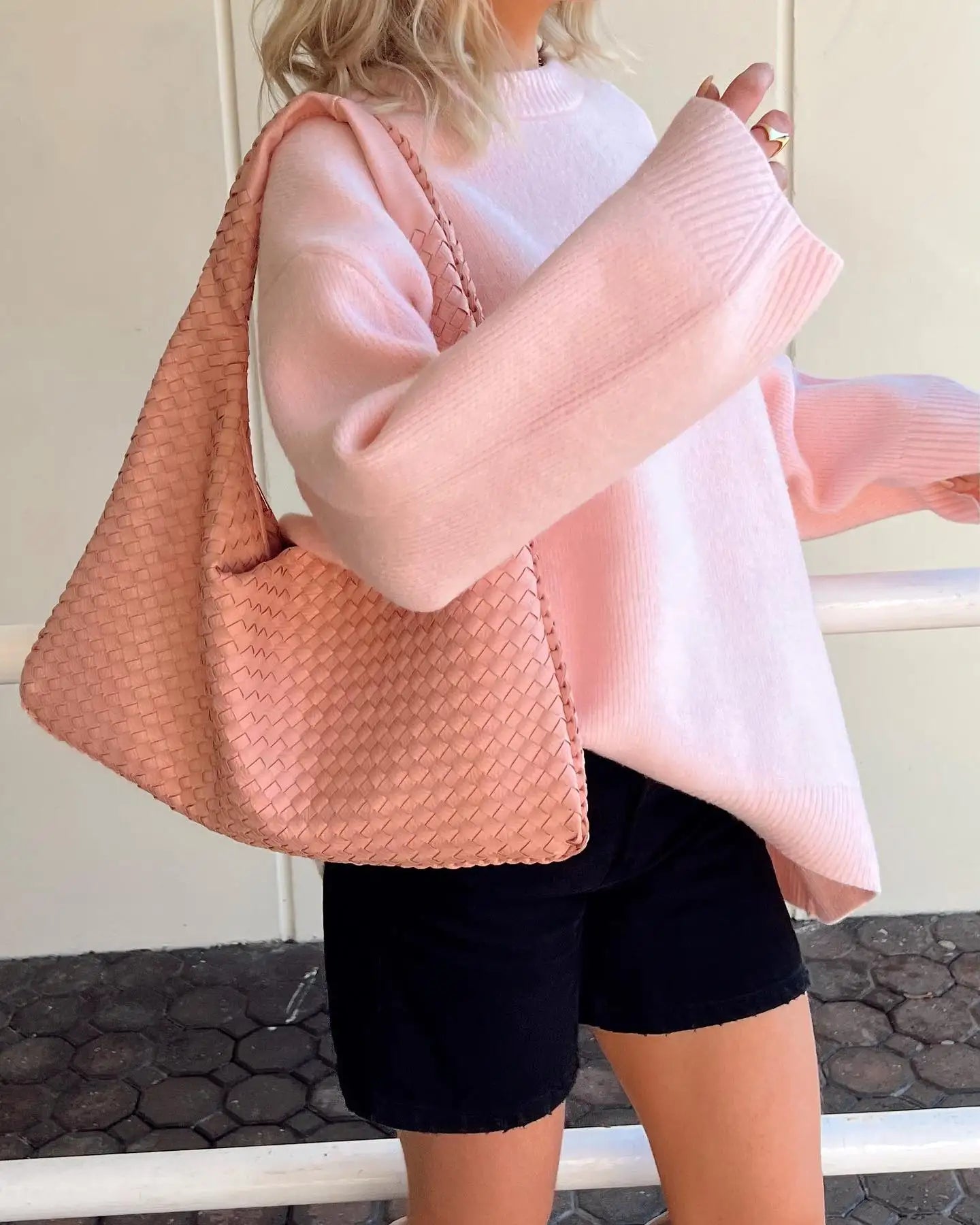 Cozy Pink Sweater Women – Soft Knit Pullover for Casual Wear