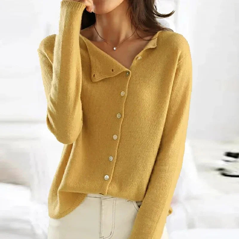 Elegant Sweater Women – Trendy Button Closure Knitwear for Fall