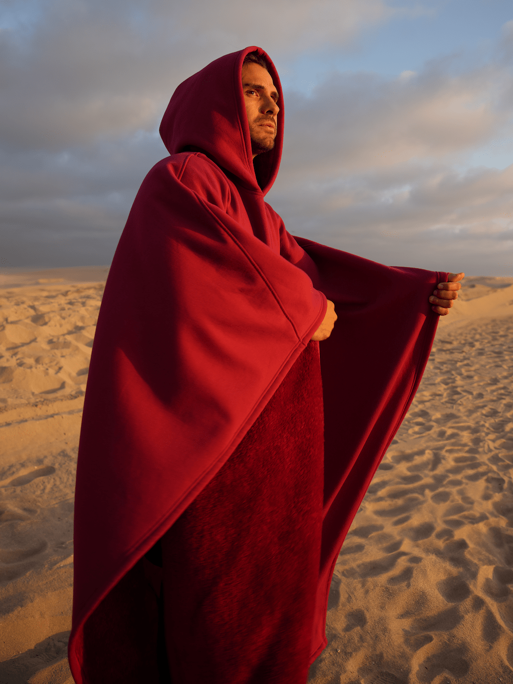 Weighted Hoodie – Cozy Cloak Design for Comfort and Style