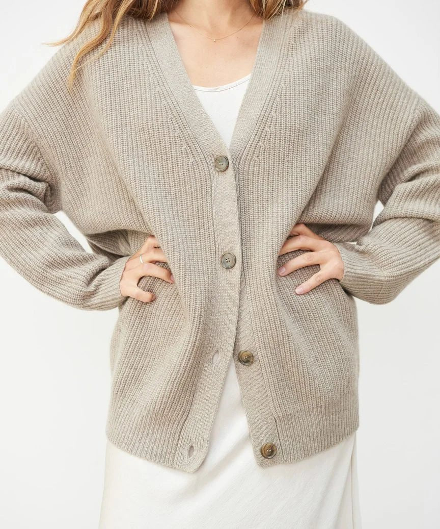 V-Neck Cardigan Women – Stylish Knit Sweater for Casual Wear