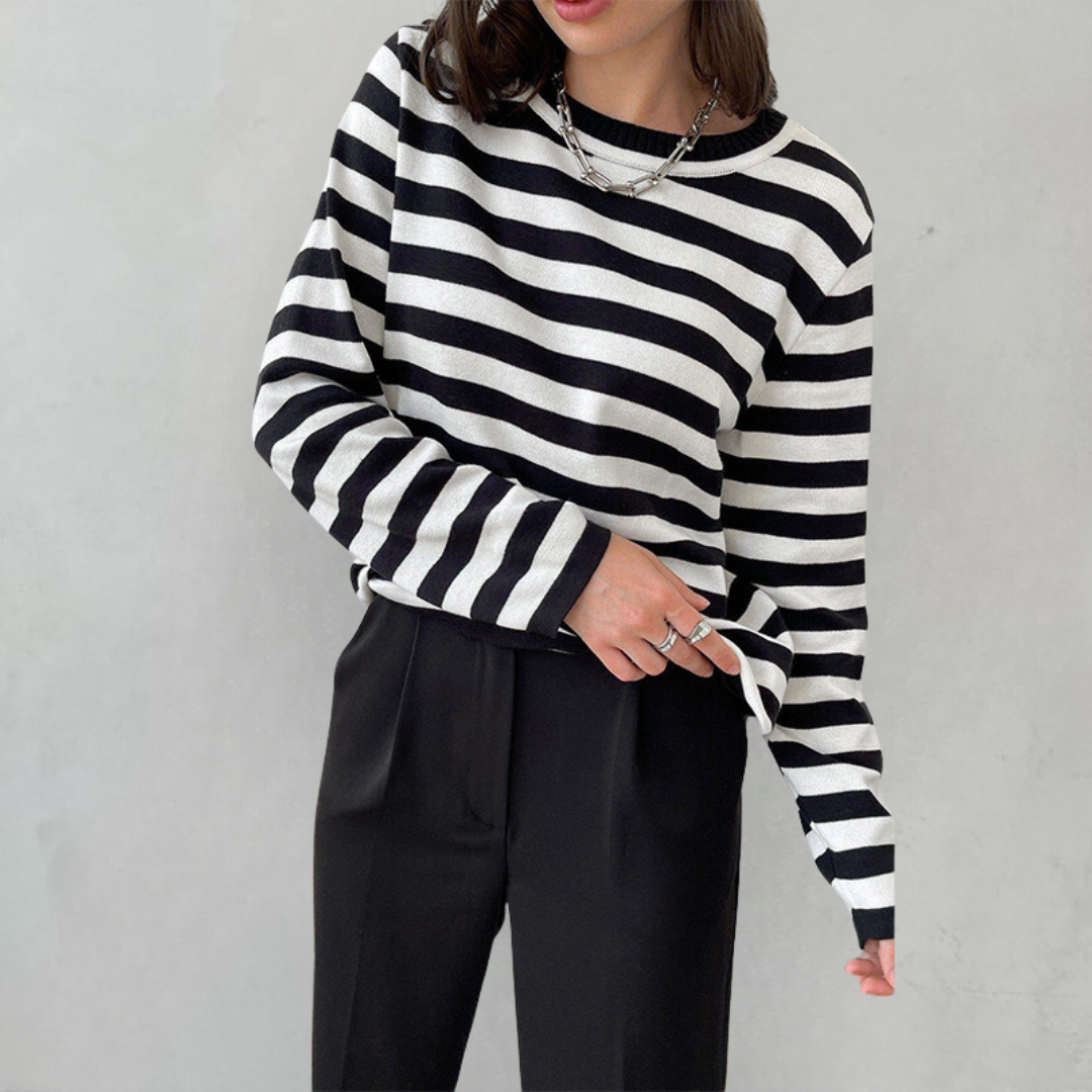 Striped T-Shirt Women – Elegant Casual Top for Everyday Wear