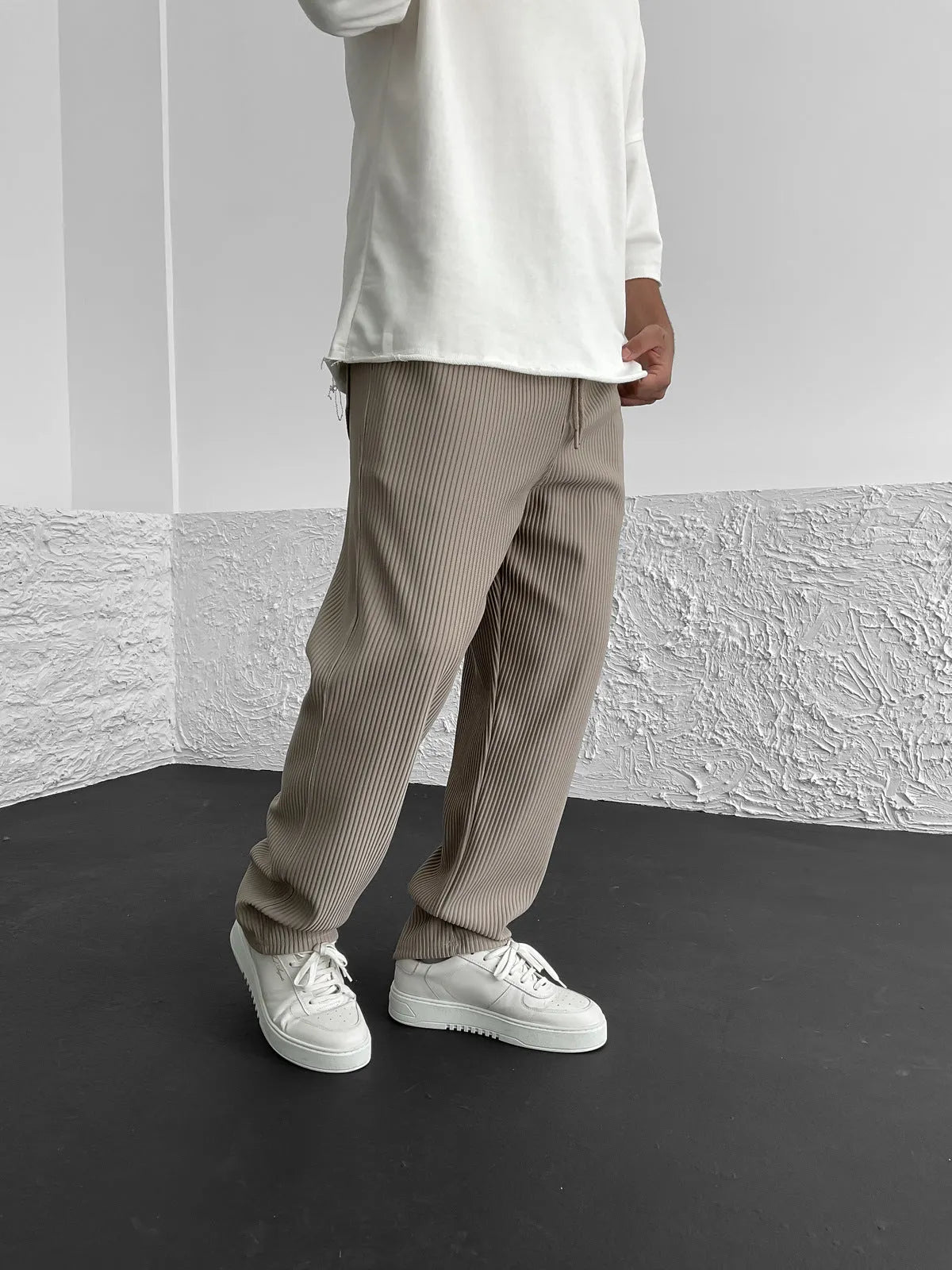 Luxury Comfort Trousers – Men's Stylish Relaxed Fit Pants