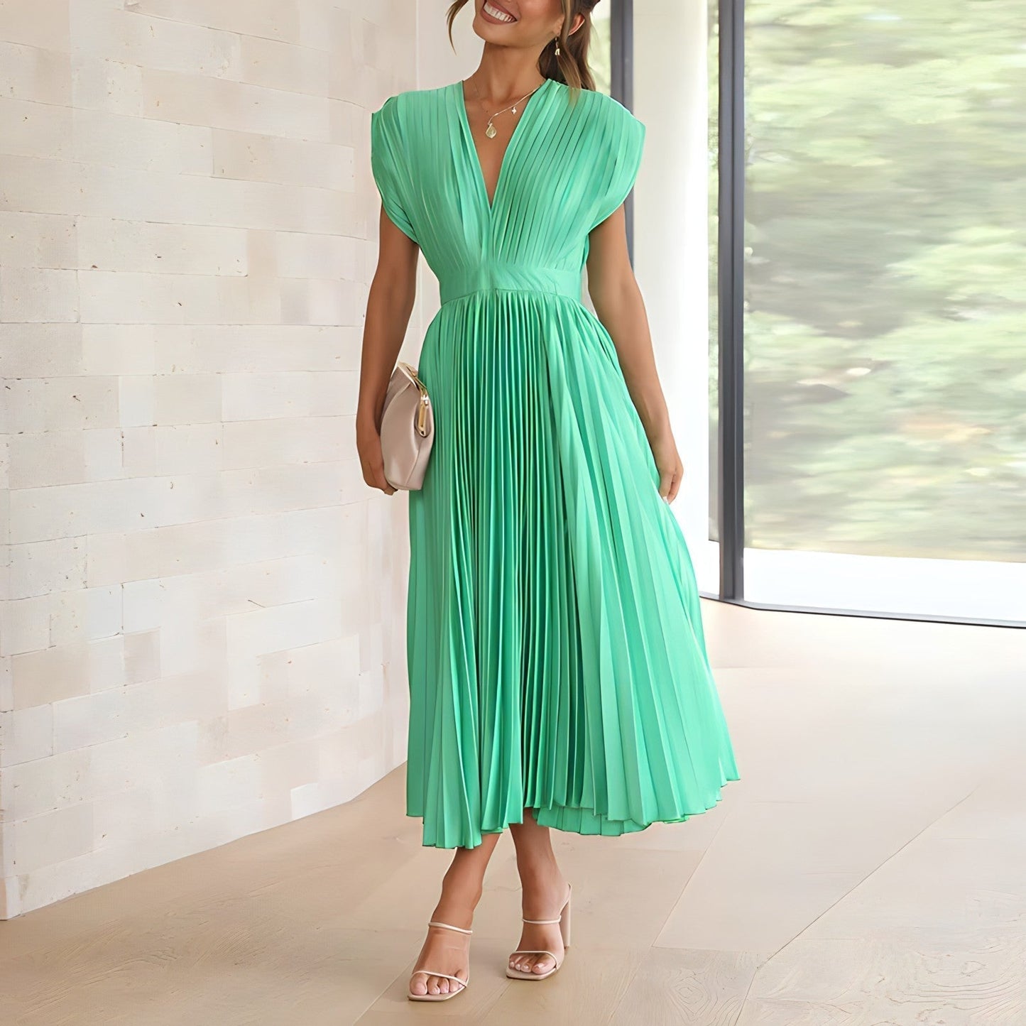 Elegant Maxi Dress for Women – Chic Flowing Evening Gown with Sleeves