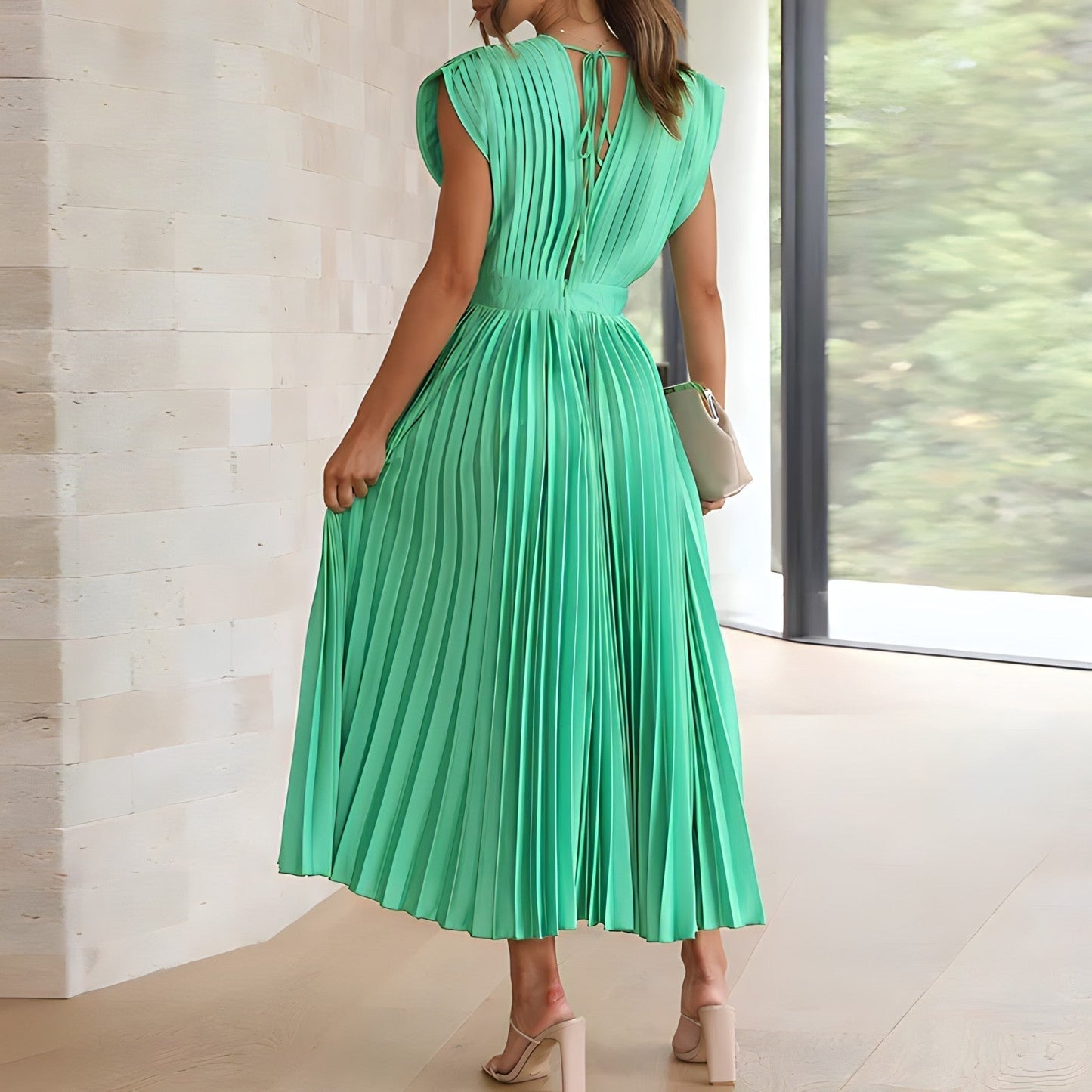 Elegant Maxi Dress for Women – Chic Flowing Evening Gown with Sleeves