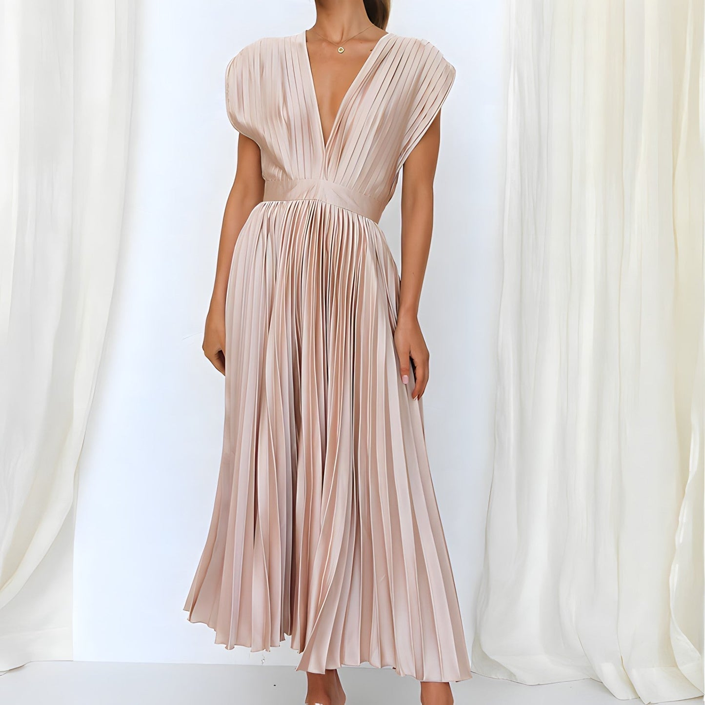 Elegant Maxi Dress for Women – Chic Flowing Evening Gown with Sleeves