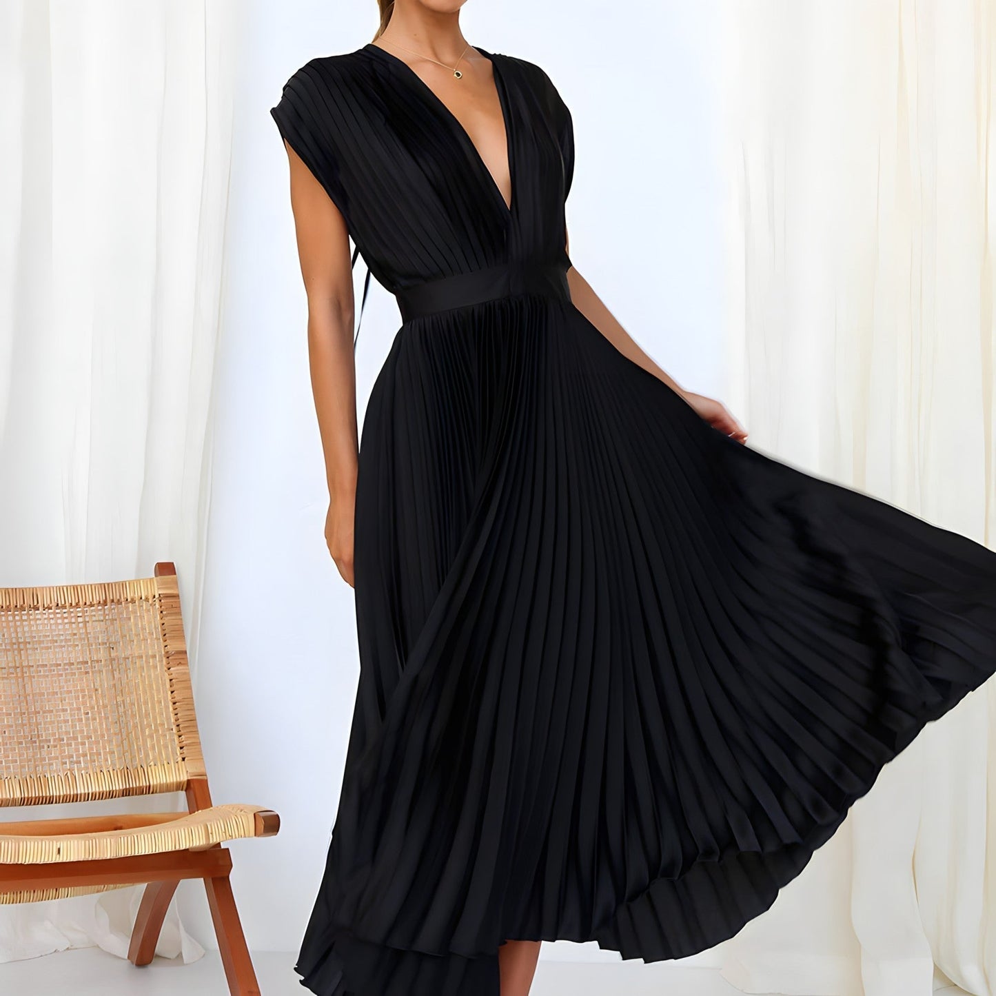 Elegant Maxi Dress for Women – Chic Flowing Evening Gown with Sleeves