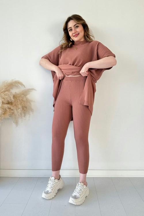 Women's Knitted Set – Stretchy Comfortable Outfit for Casual Wear