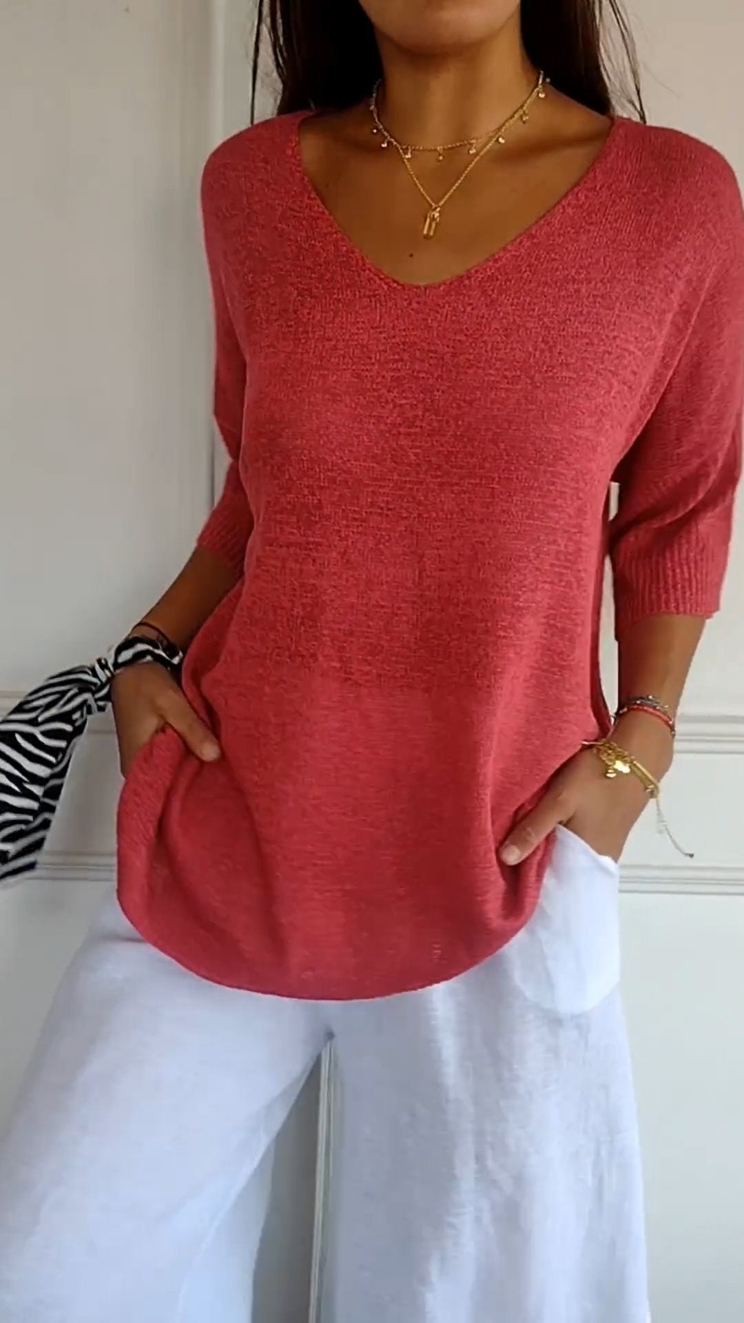 V-Neck Knit Top Women – Solid Color Casual Sweater for Everyday Wear