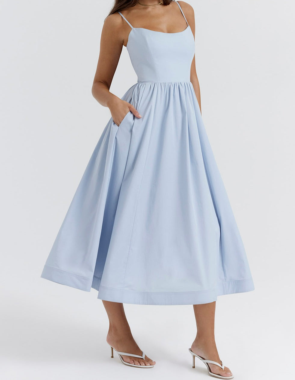 Elegant Women's Dress – Chic Evening Gown for Special Occasions